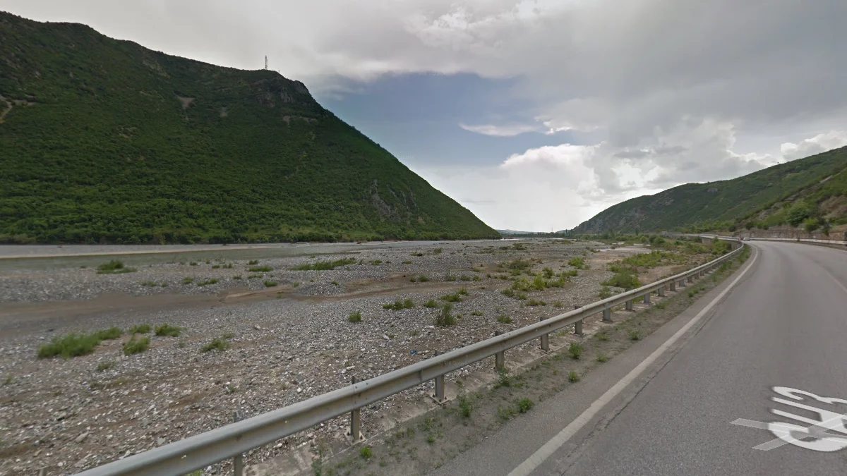 多山地中海景觀