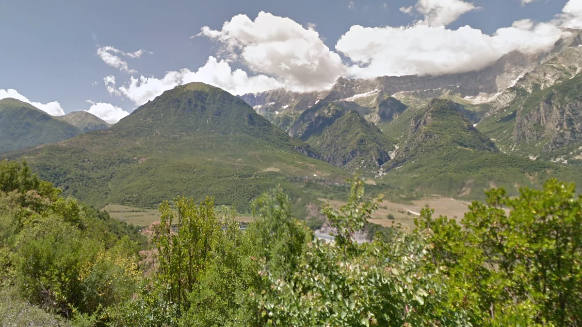 帕平古山巨大懸崖