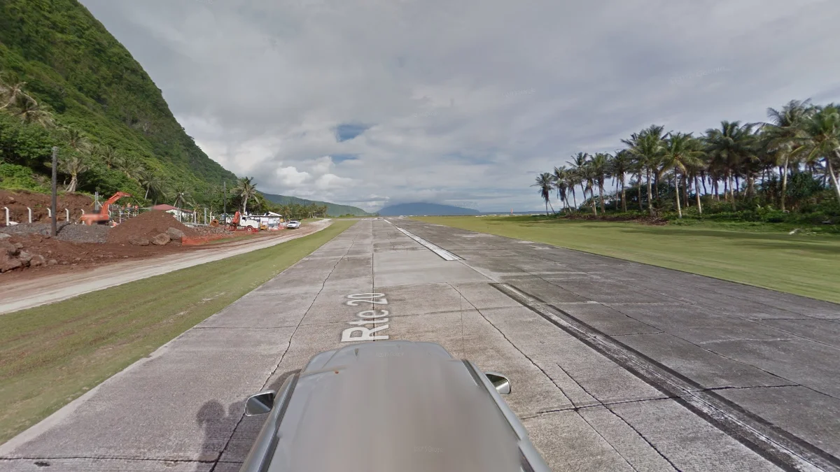 奧福機場水泥跑道及街景車