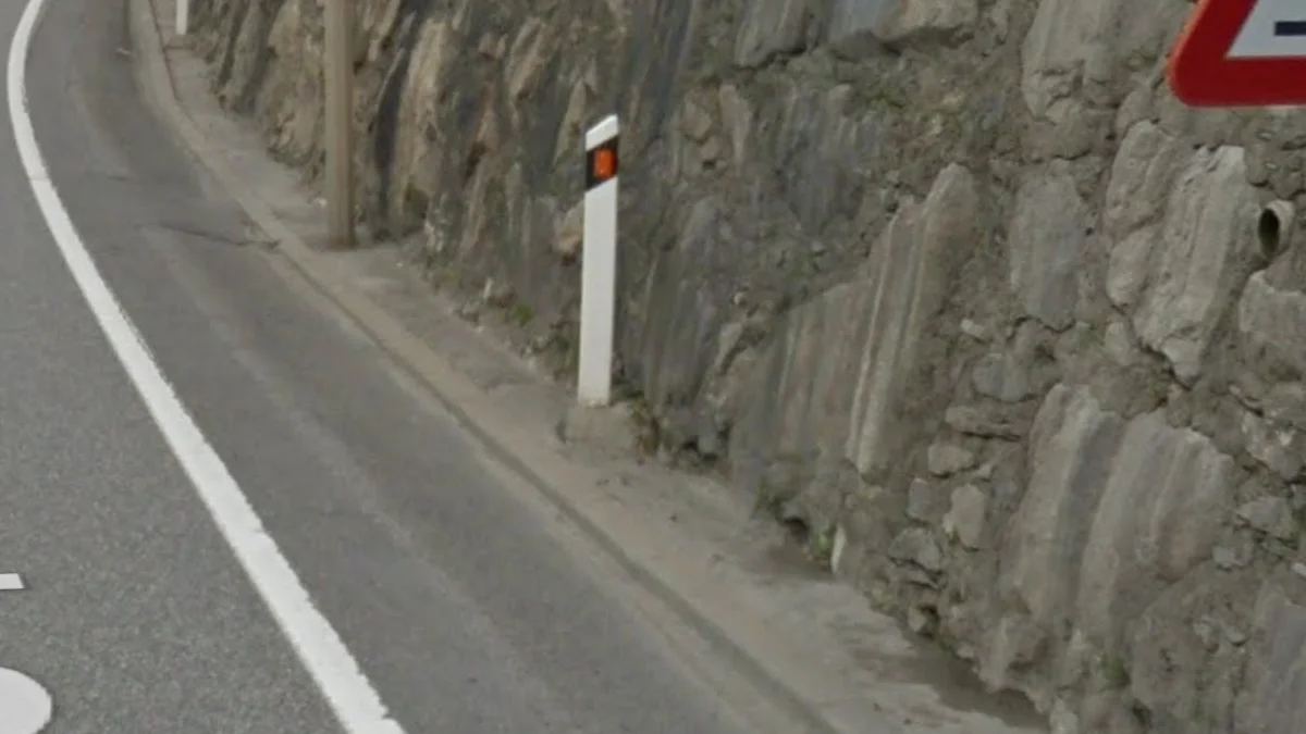 護柱橘色反光片