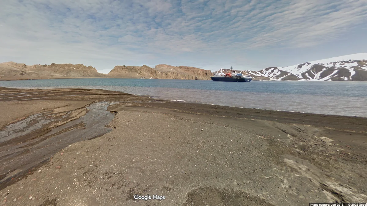 欺騙島灣：藍白船與廢棄設備