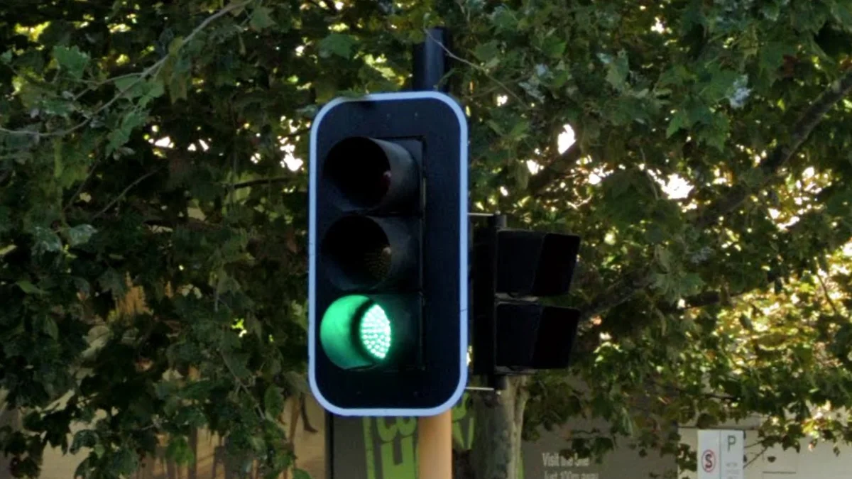 東/西澳州交通號誌白框