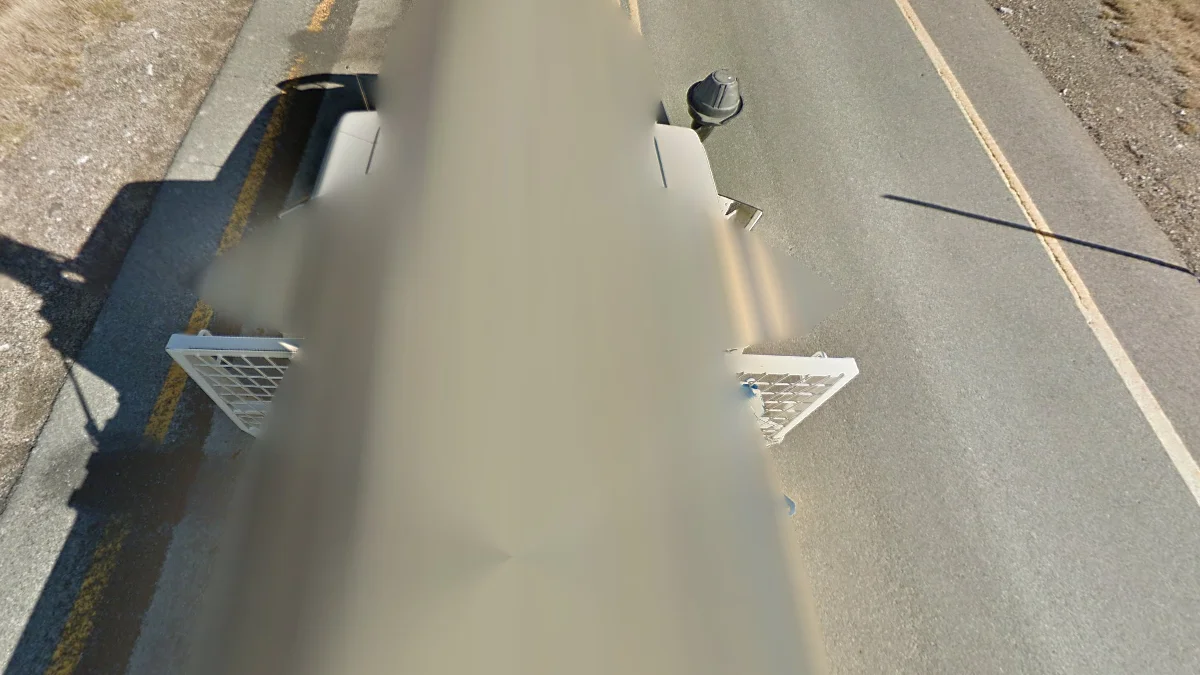 科修斯科山全黃道路標線