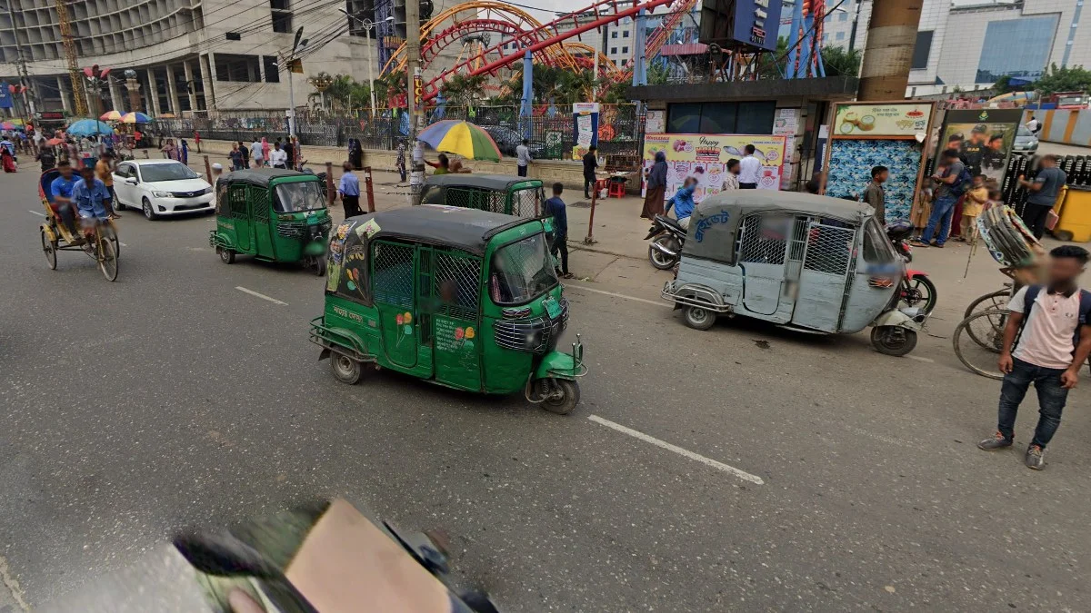 綠色機動三輪車