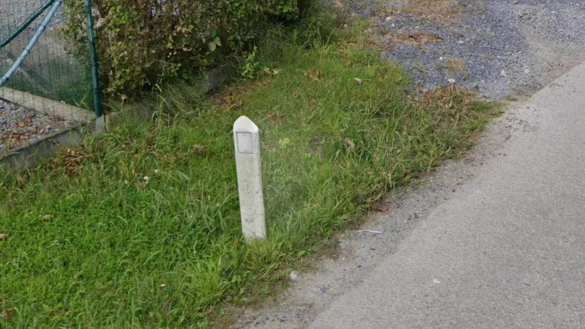 比利時路邊防撞桿