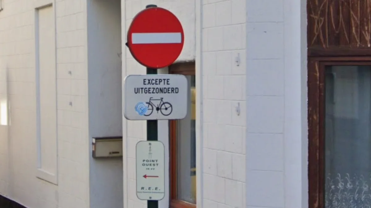 布魯塞爾雙語標誌