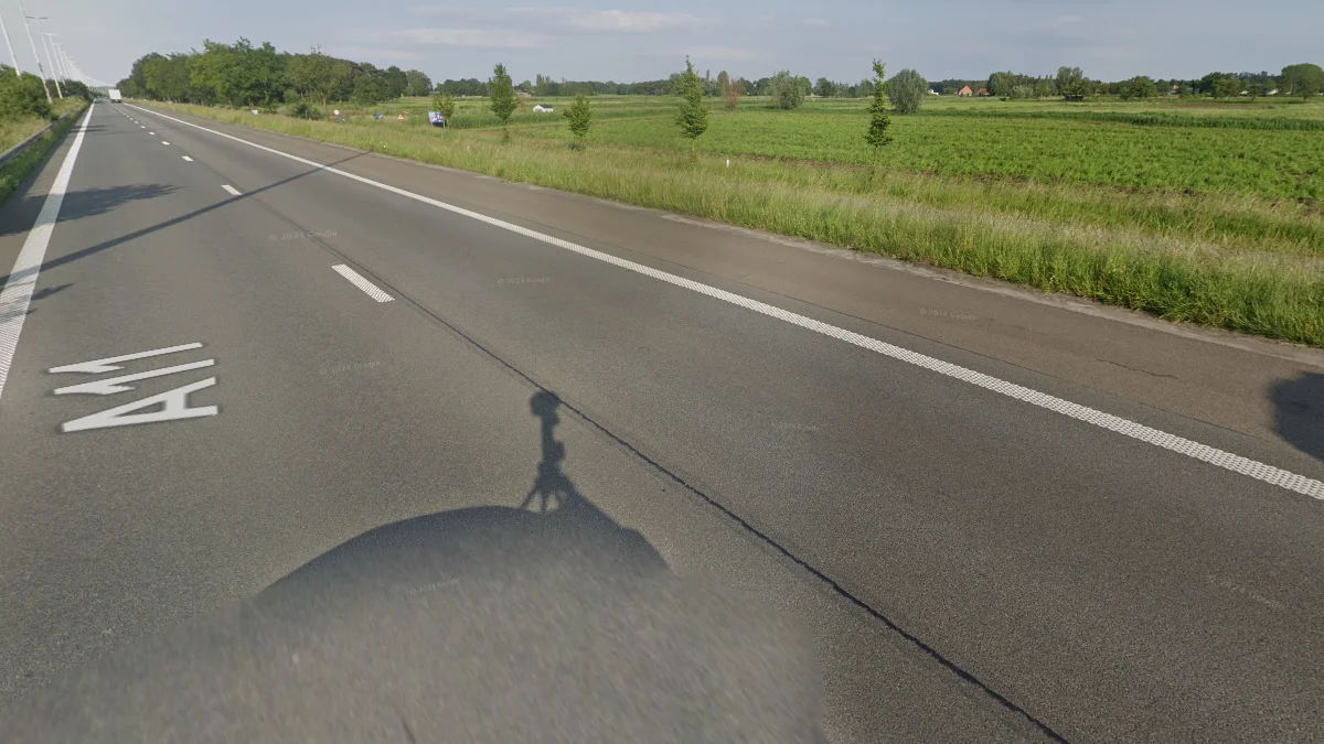 全白色道路標線