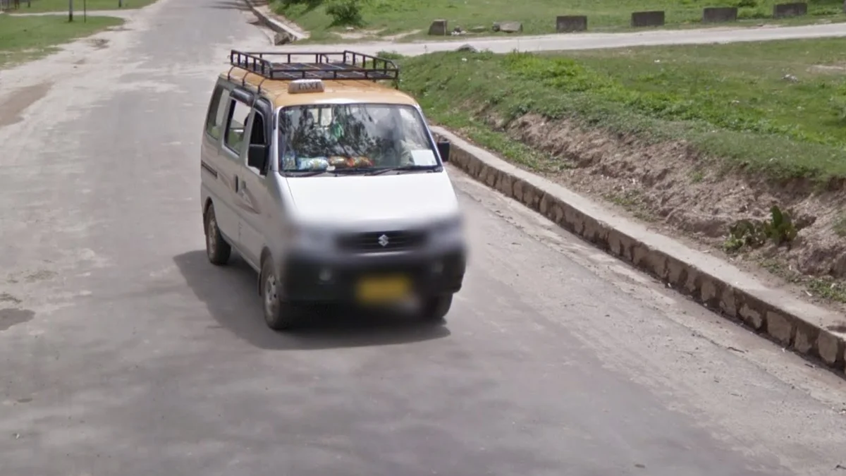 黃色車牌車頂計程車