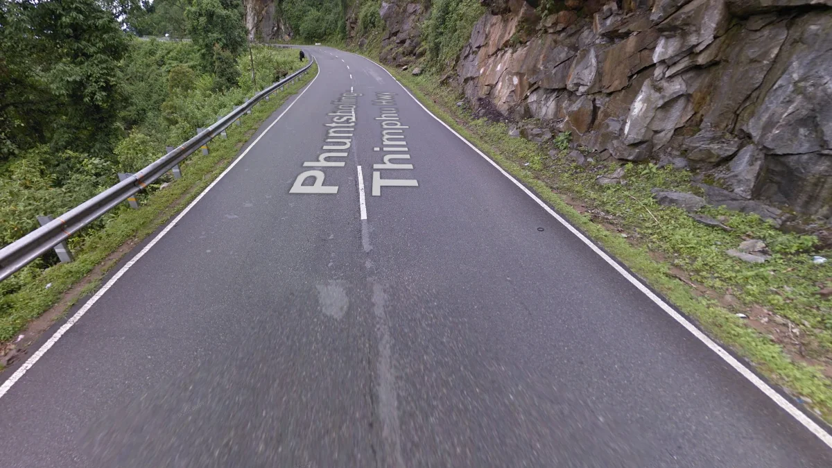 西部廷布實心白線