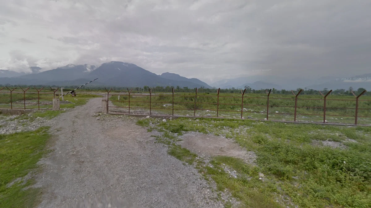 南部平坦區格勒普機場