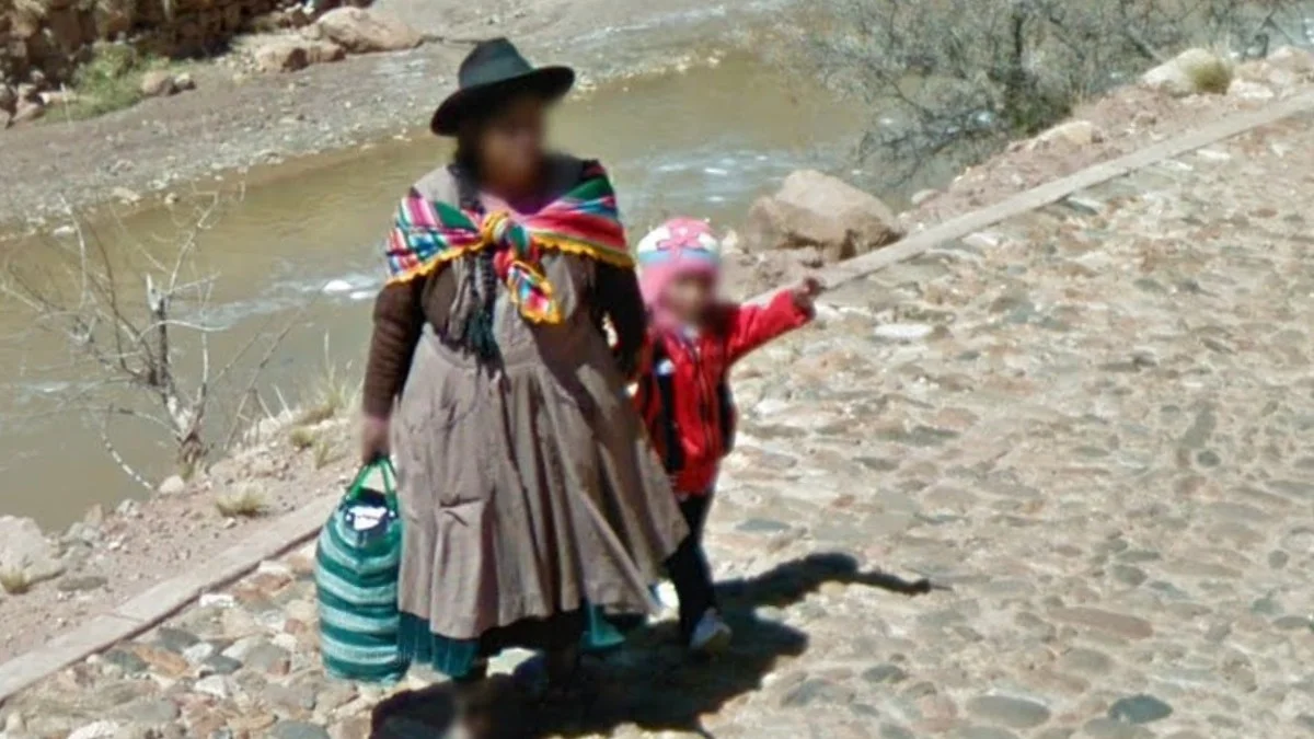 玻利維亞傳統服飾