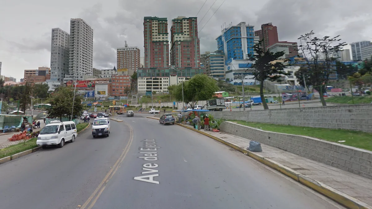 拉巴斯市中心高樓