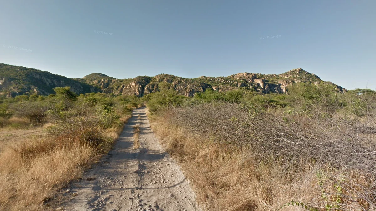 Tsodilo山突出岩丘