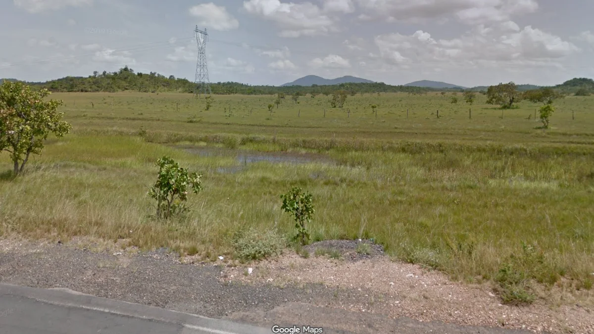 羅賴馬州遠山草地