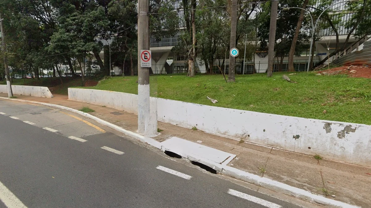 圓形混凝土電線桿