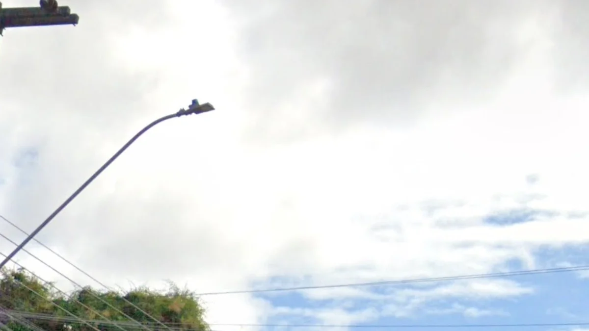 羅賴馬州城市燈具顏色