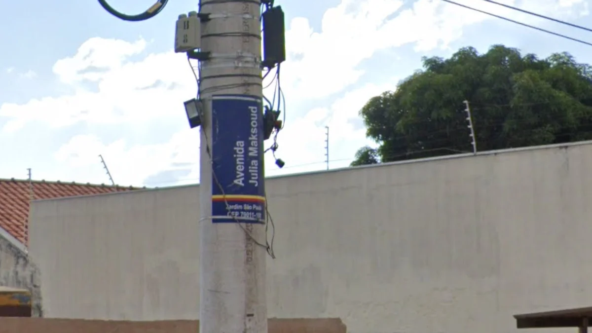 電桿包覆貼紙路牌