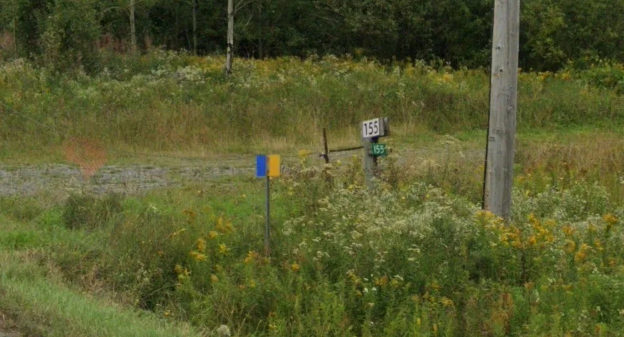 魁北克省路邊矩形標誌