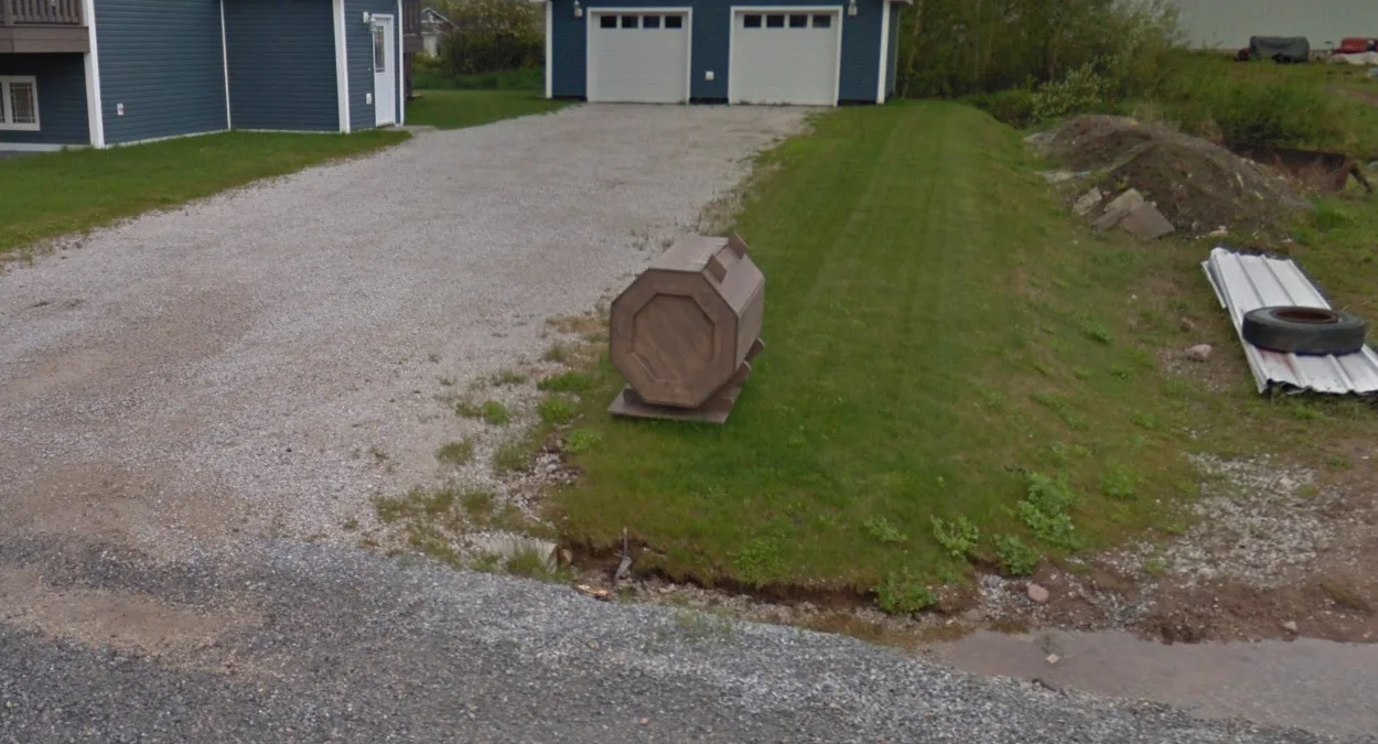 紐芬蘭省木板垃圾桶