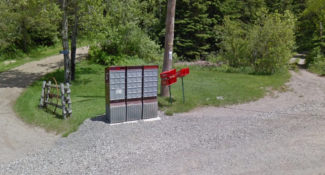 加拿大公共郵箱與郵政紅標