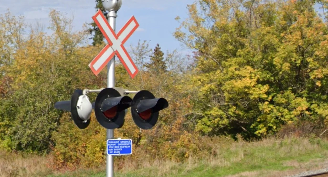 加拿大簡潔的道路標誌