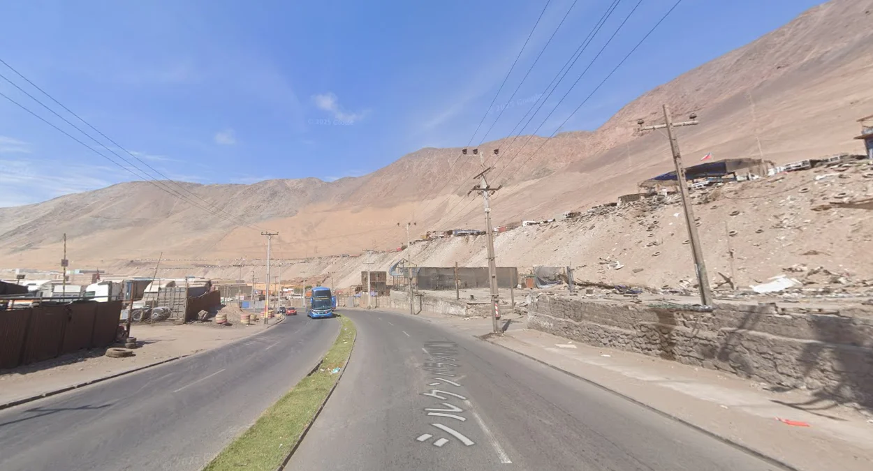 伊基克高聳山脊