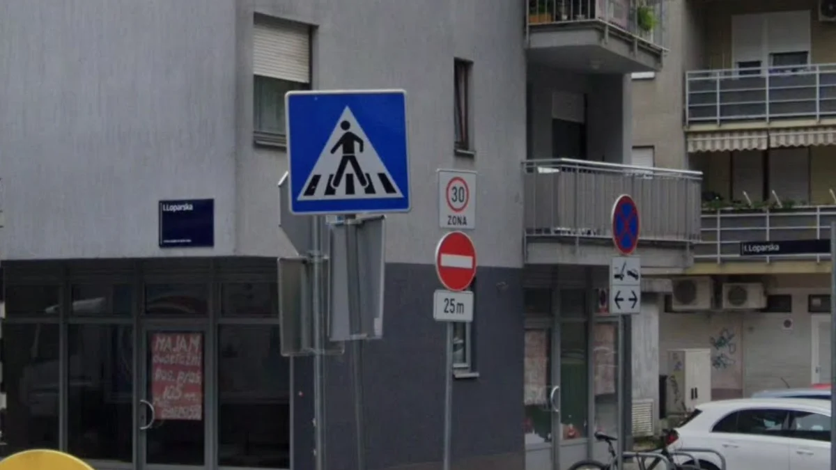 帶腰帶行人標誌