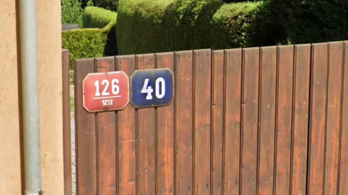 利貝雷茨帶分隔線羅馬數字門牌