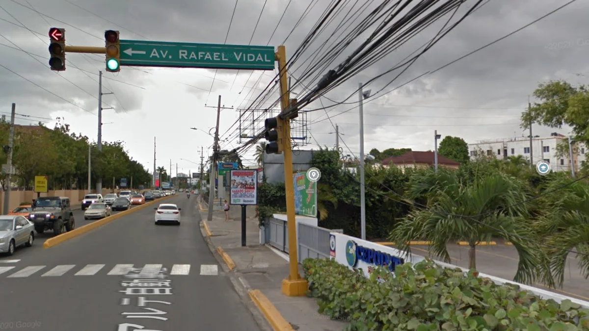 聖地牙哥黃色交通號誌桿