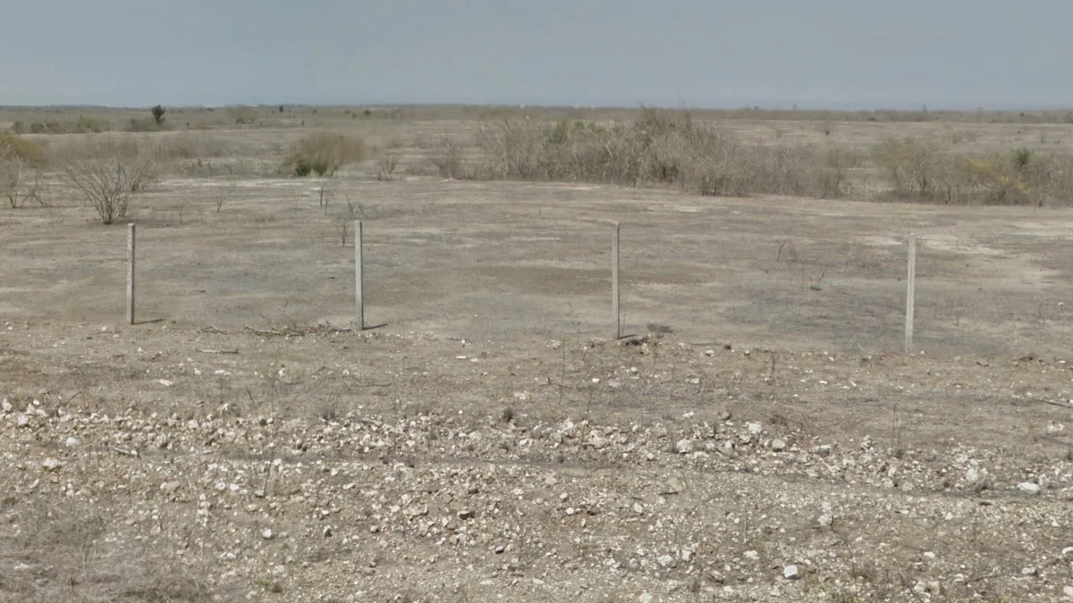 瓜亞基爾至曼塔間乾燥地貌