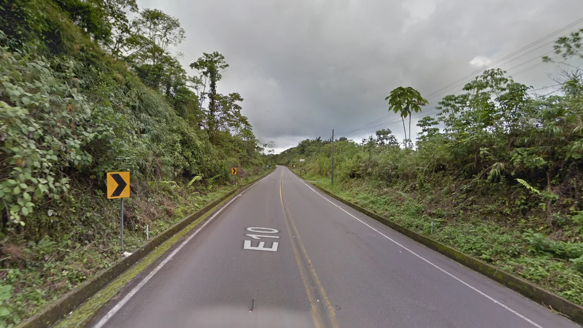 埃斯梅拉達斯省多山地貌