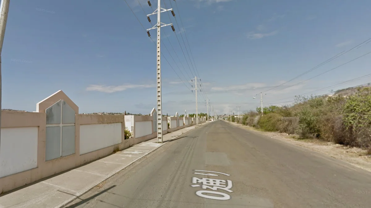 獨特的梯形混凝土電線桿