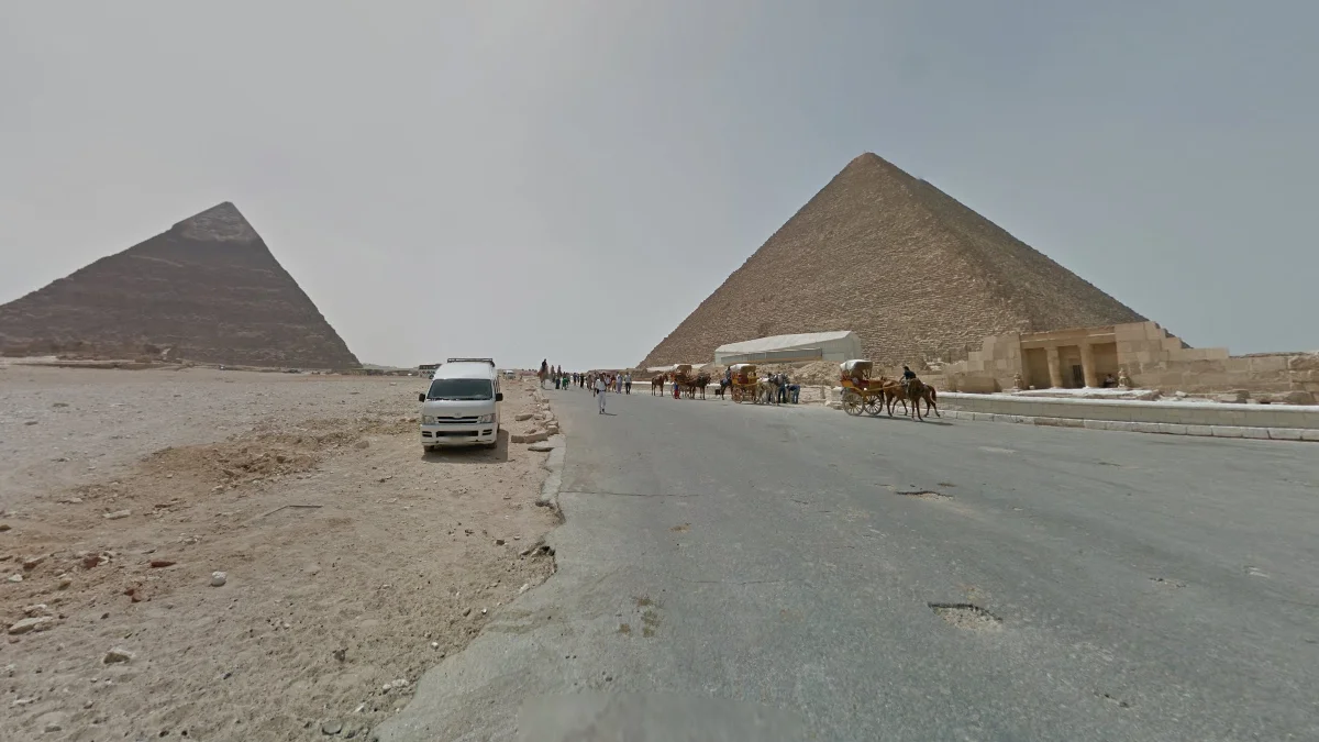 吉薩金字塔群與周邊