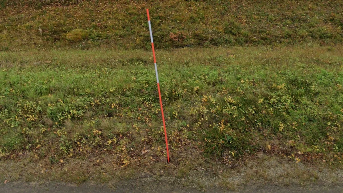 拉普蘭雙長反光雪樁