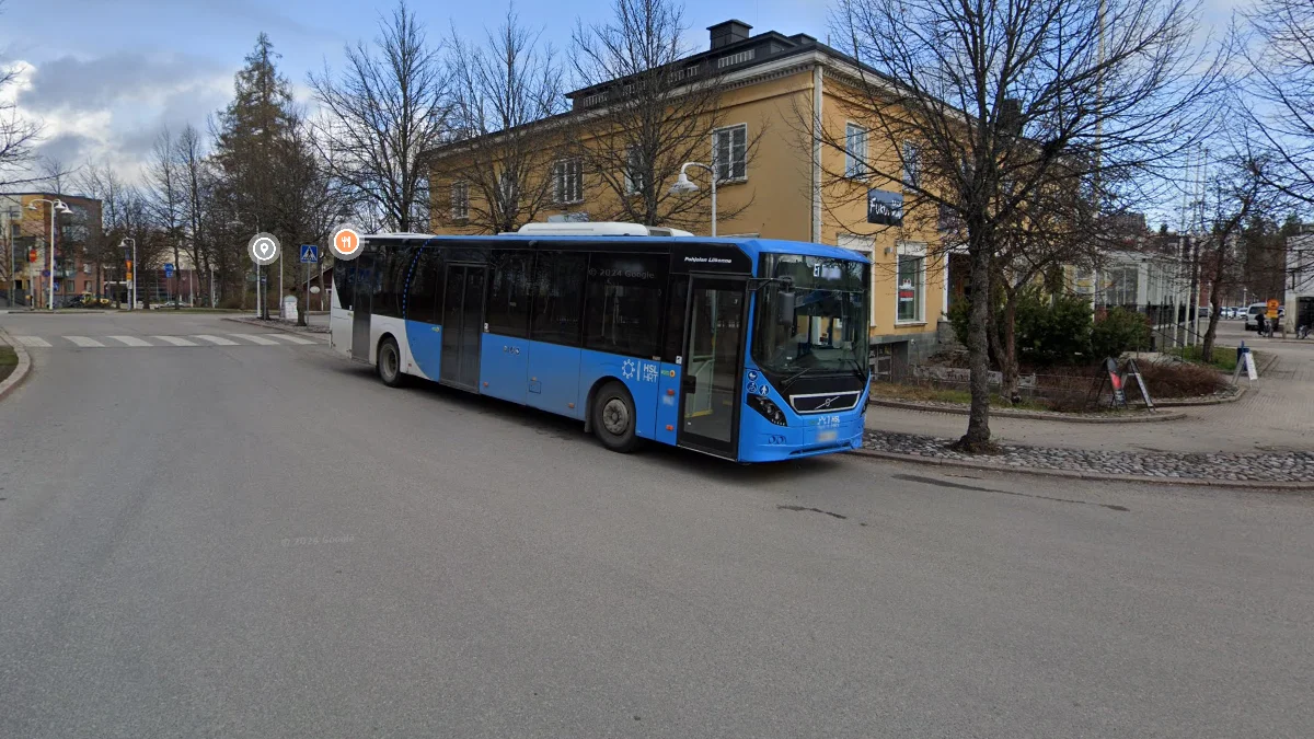 赫爾辛基藍白公車