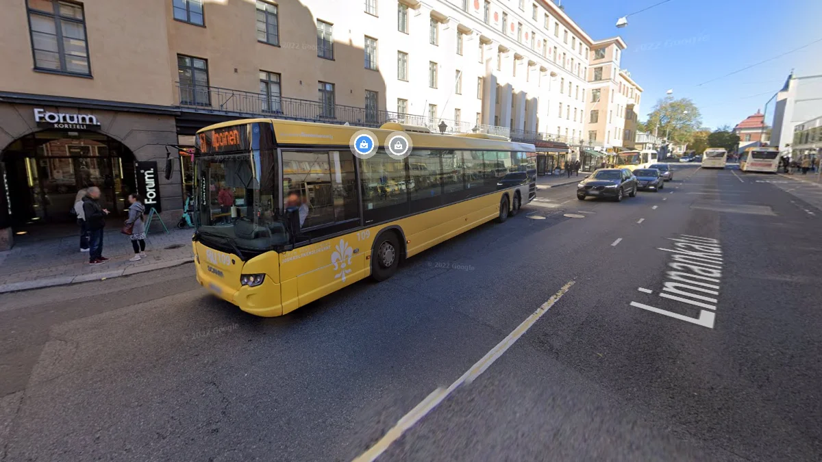 圖爾庫獨特黃色公車