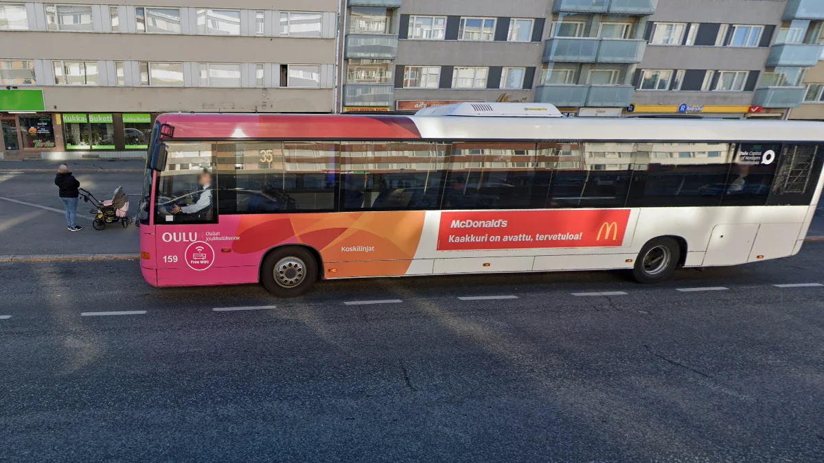 奧盧粉色車頭公車