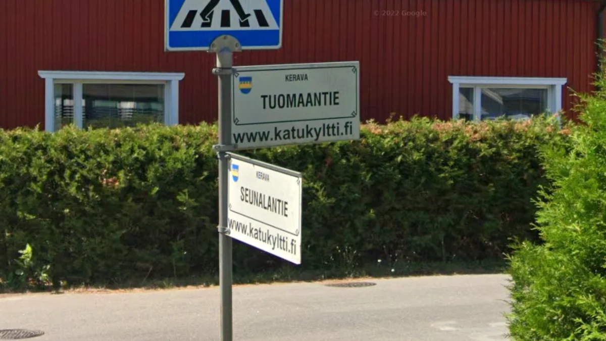 凱拉瓦藍黃徽章街牌