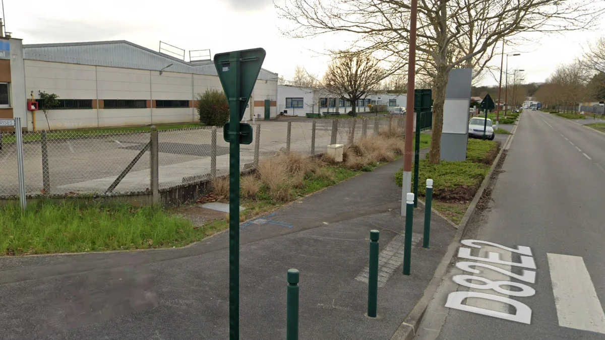 布列塔尼深綠色路標