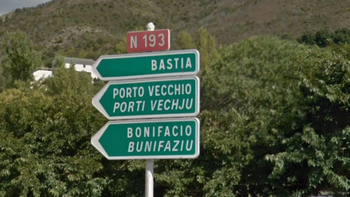 科西嘉島科西嘉語標誌