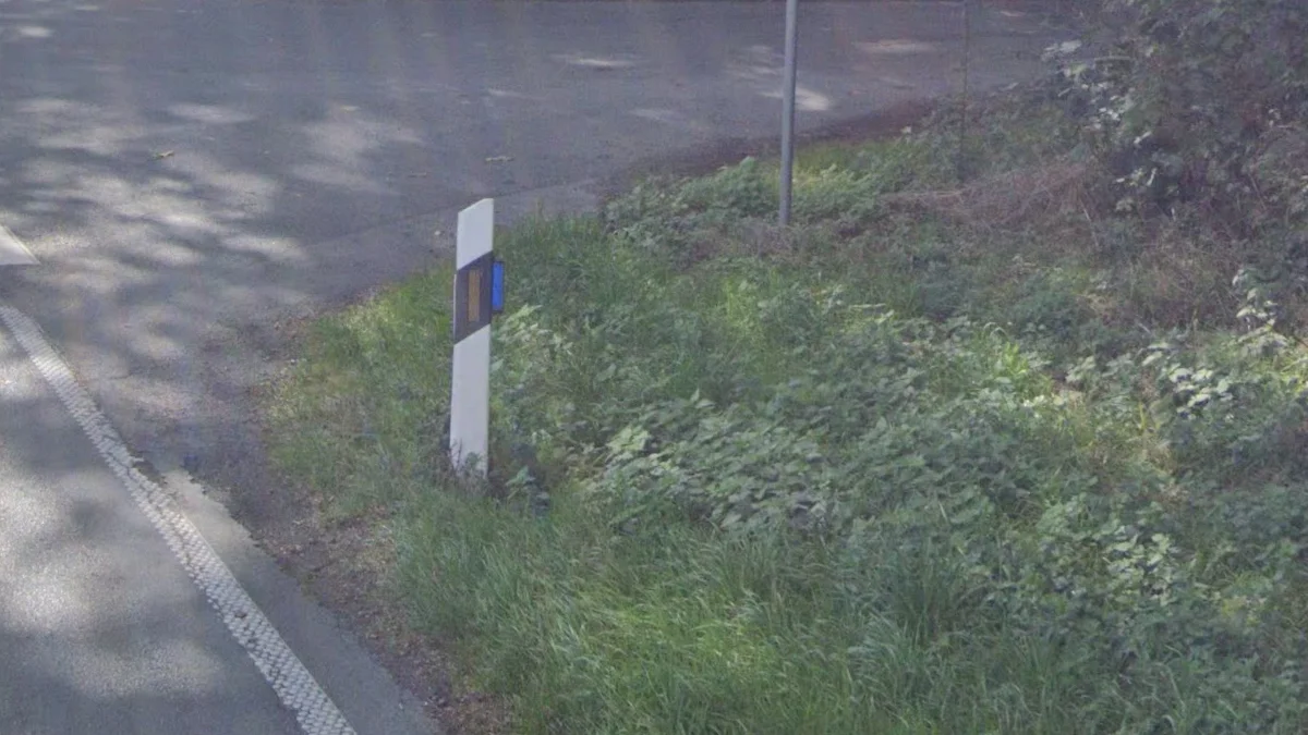 特定區域深色反光柱