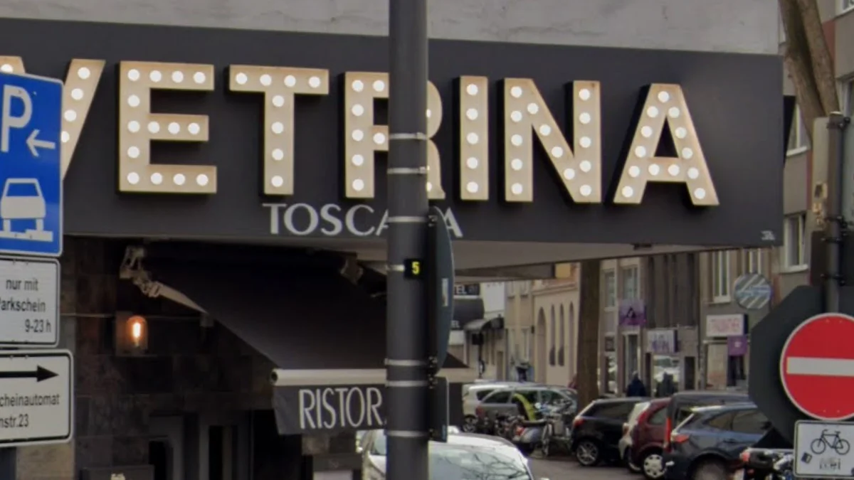 科隆路燈上的亮黃色數字