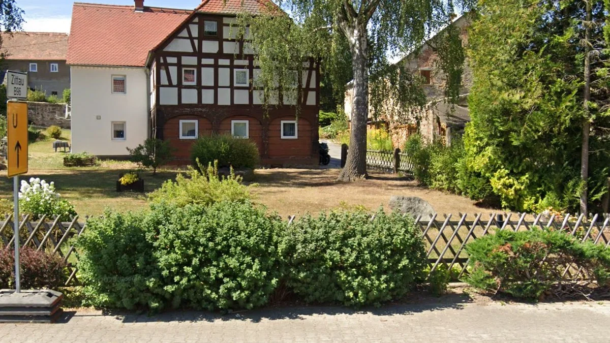 薩克森地區半木結構拱門房屋