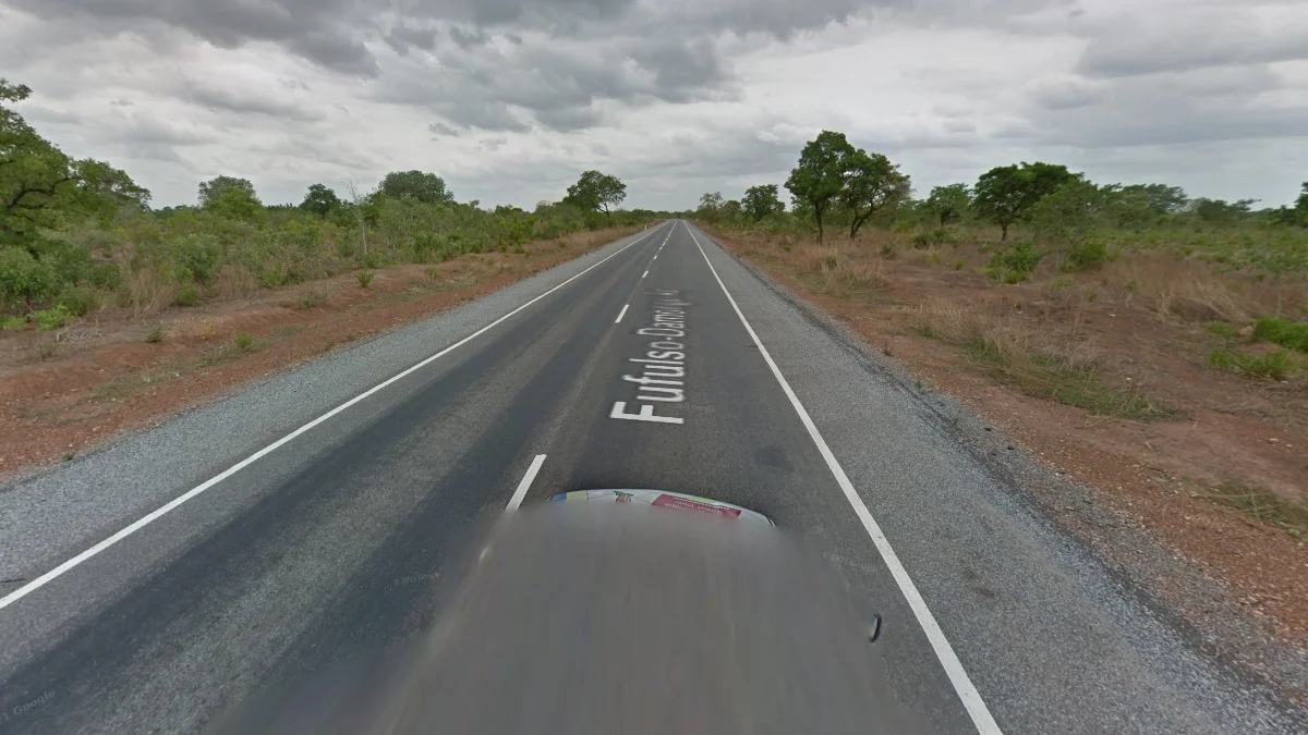 加納道路標線皆為白色