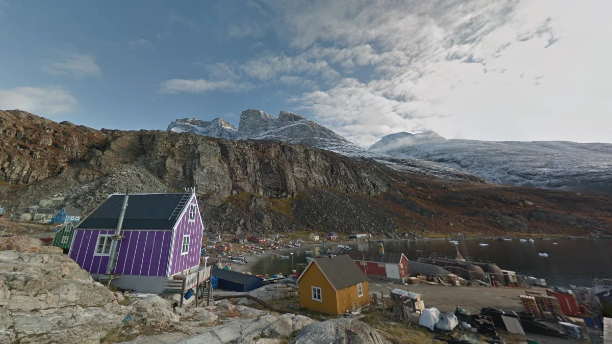 烏庫西薩特東部高聳懸崖