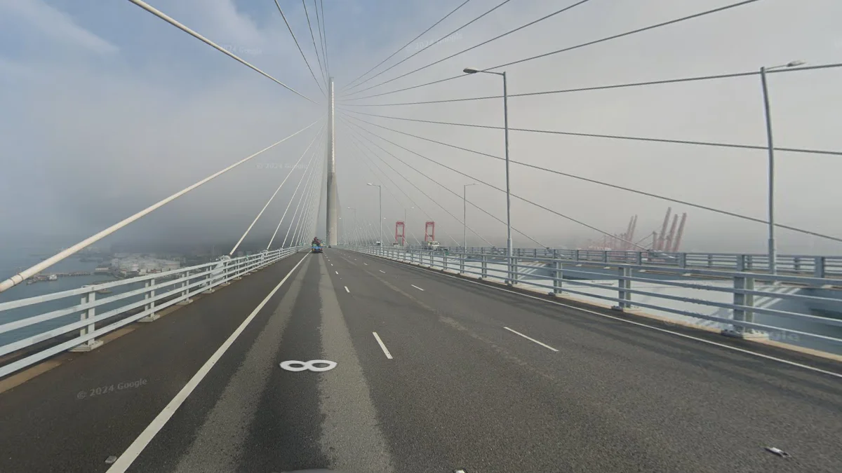 昂船洲大橋無黃色油漆