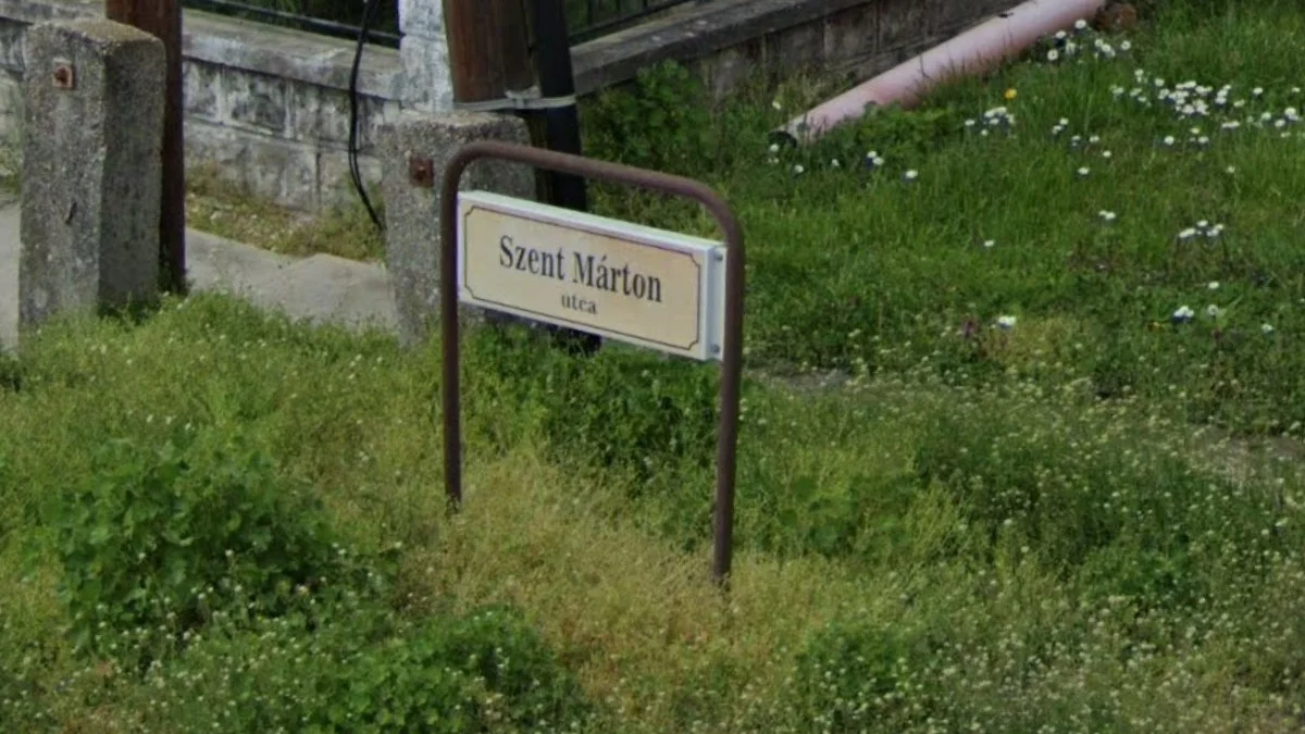 西部地區厚金屬框路牌