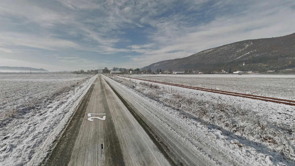 斯洛伐克邊境積雪道路