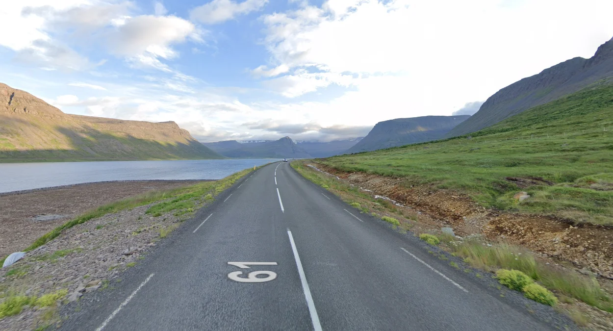 西峽灣平頂山脈