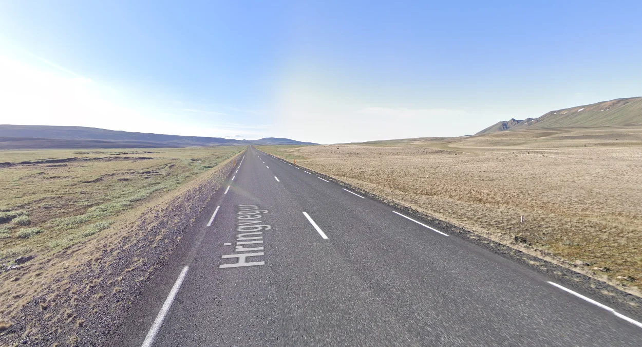 貧瘠無樹火山景觀